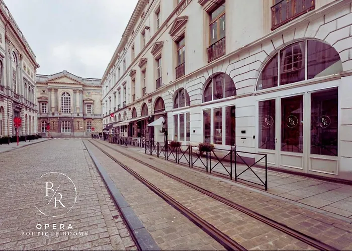 Opera Boutique Rooms